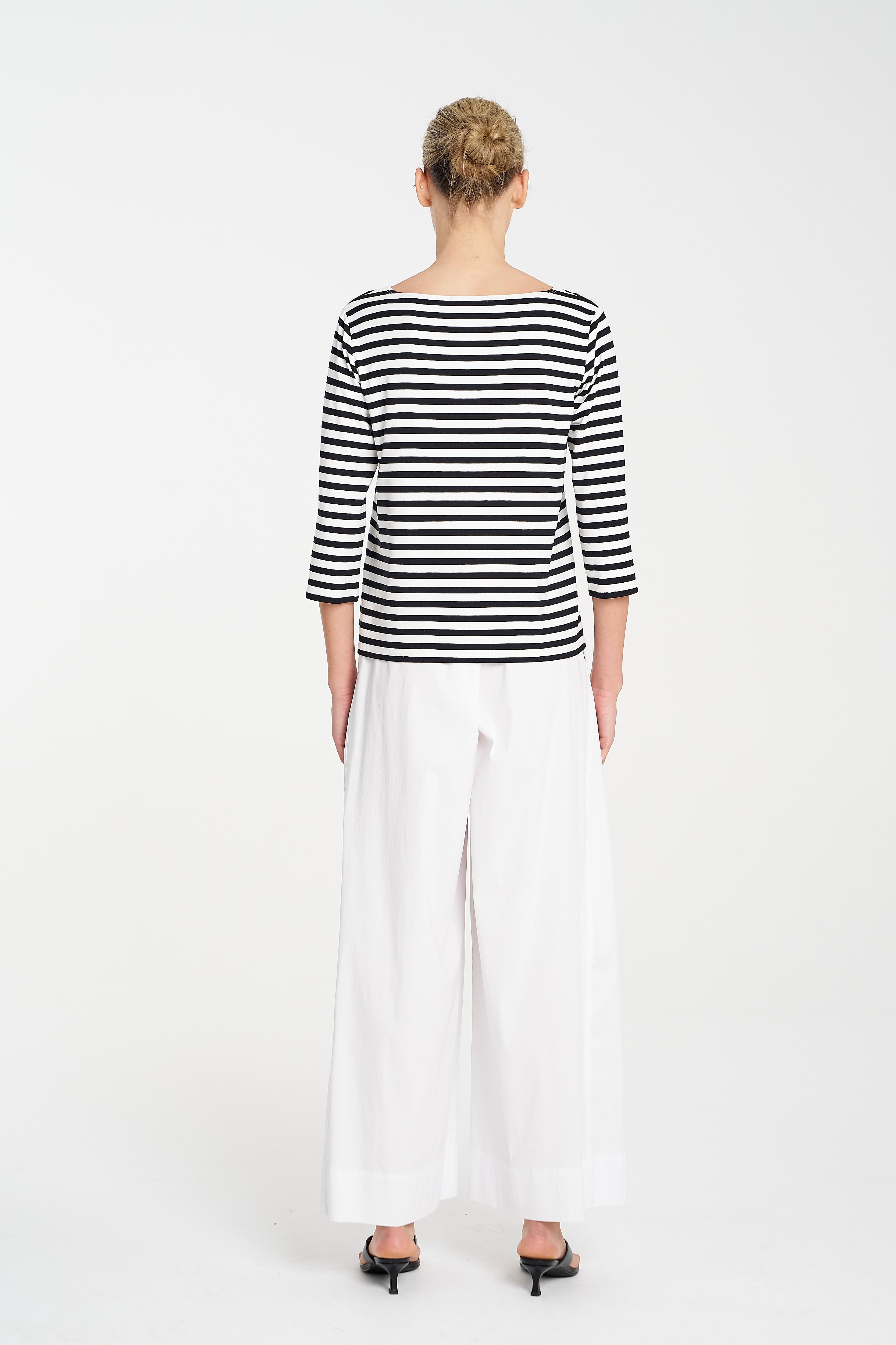 Relaxed Boat Neck