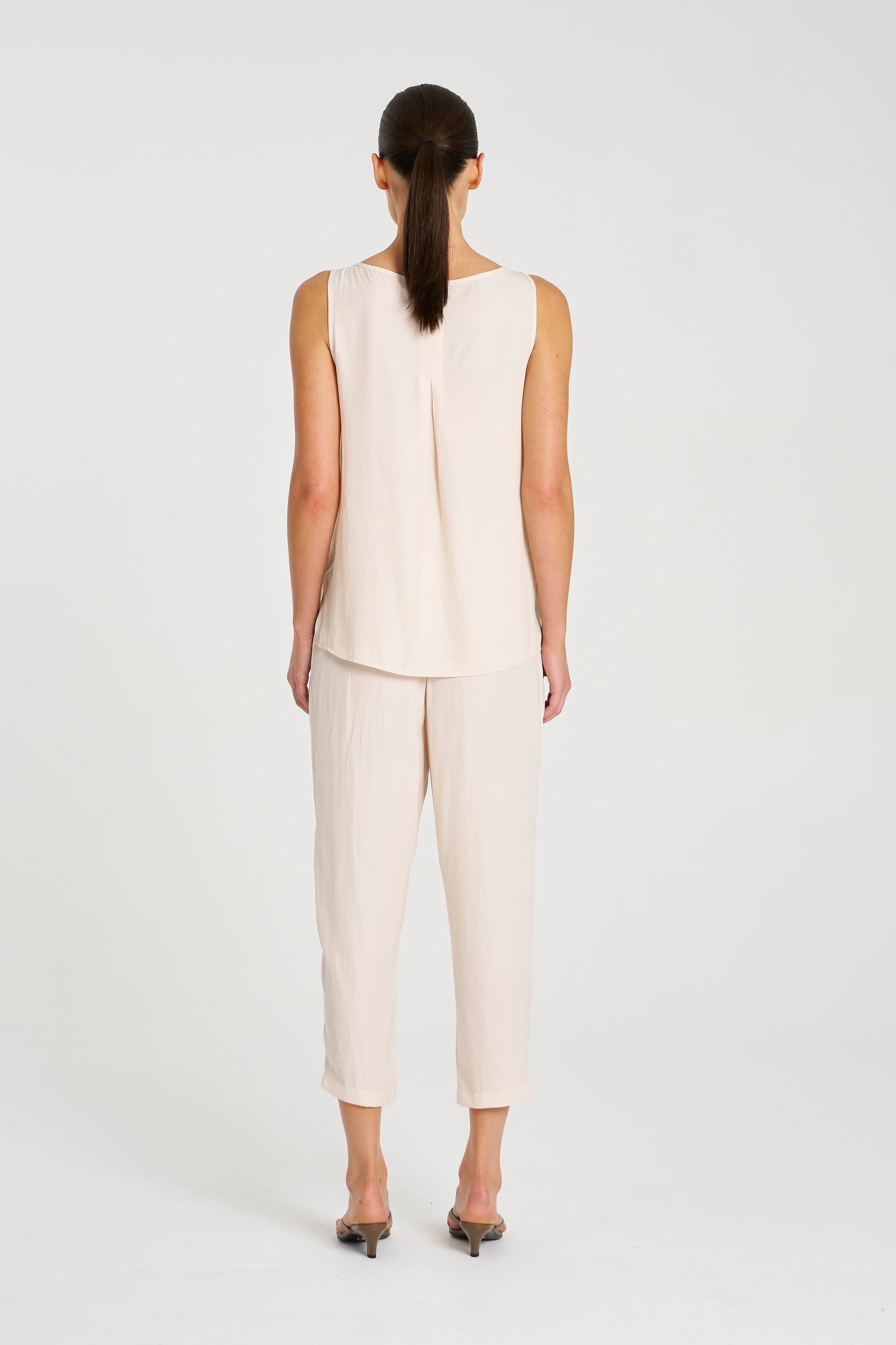 Soft Capri Mela Purdie