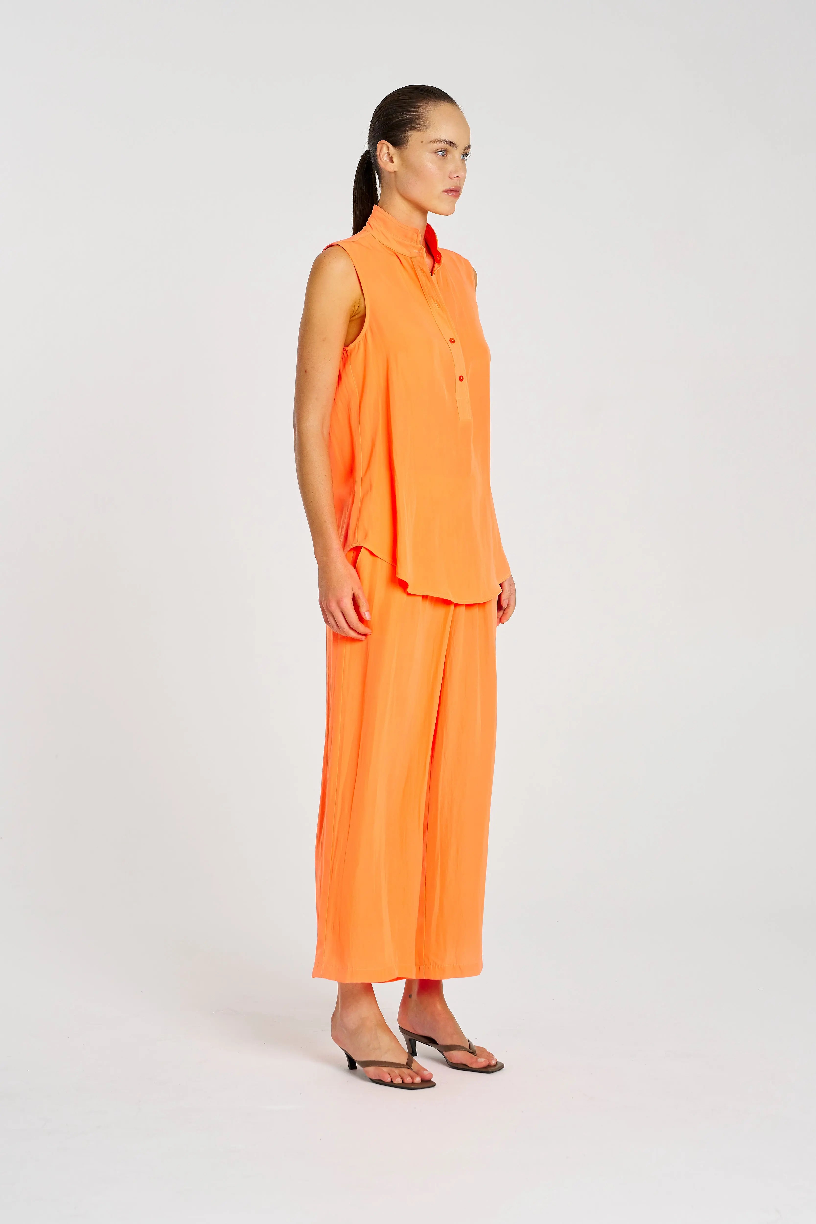 Tab Slide Tank Mela Purdie