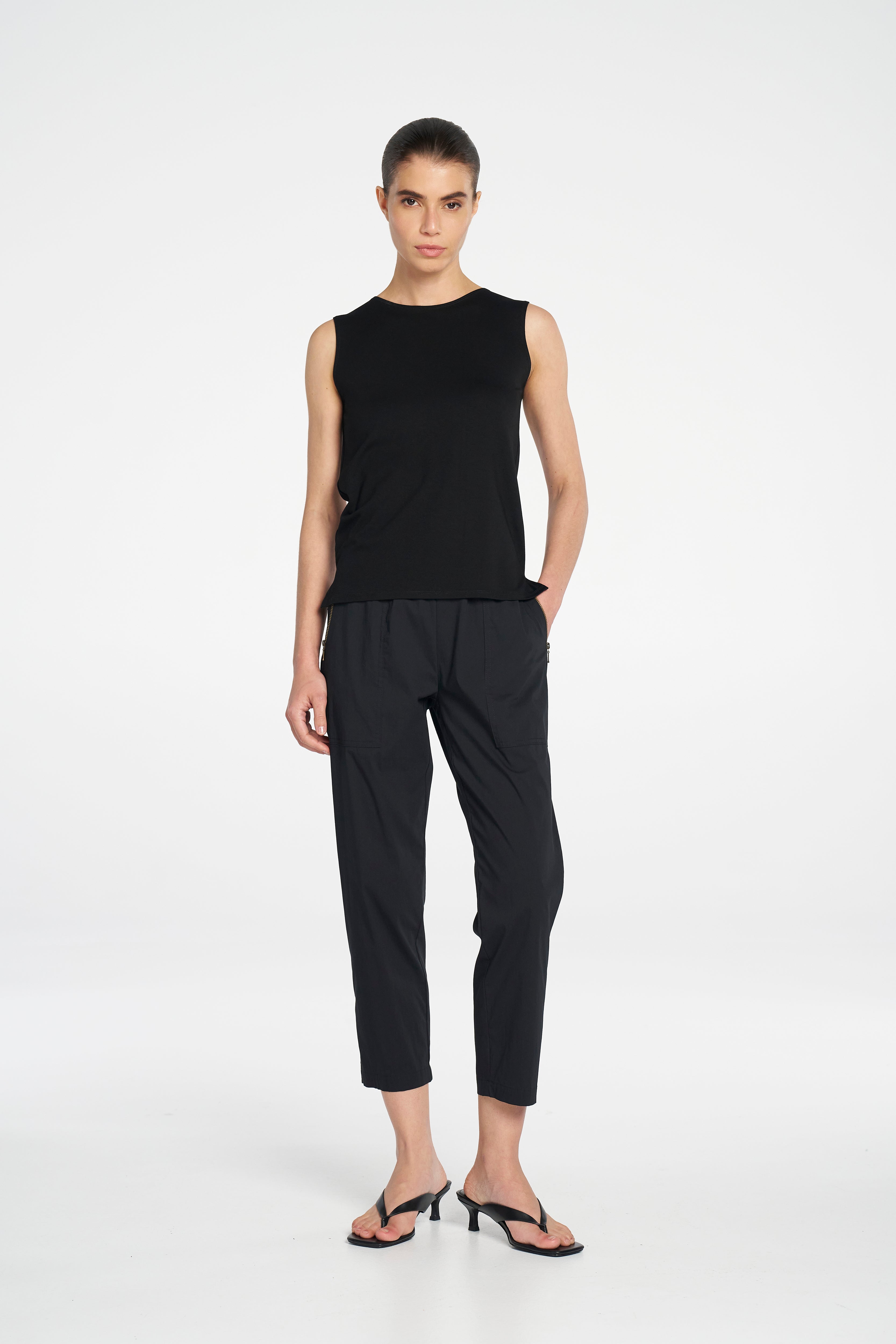 Zip Tapered Pant