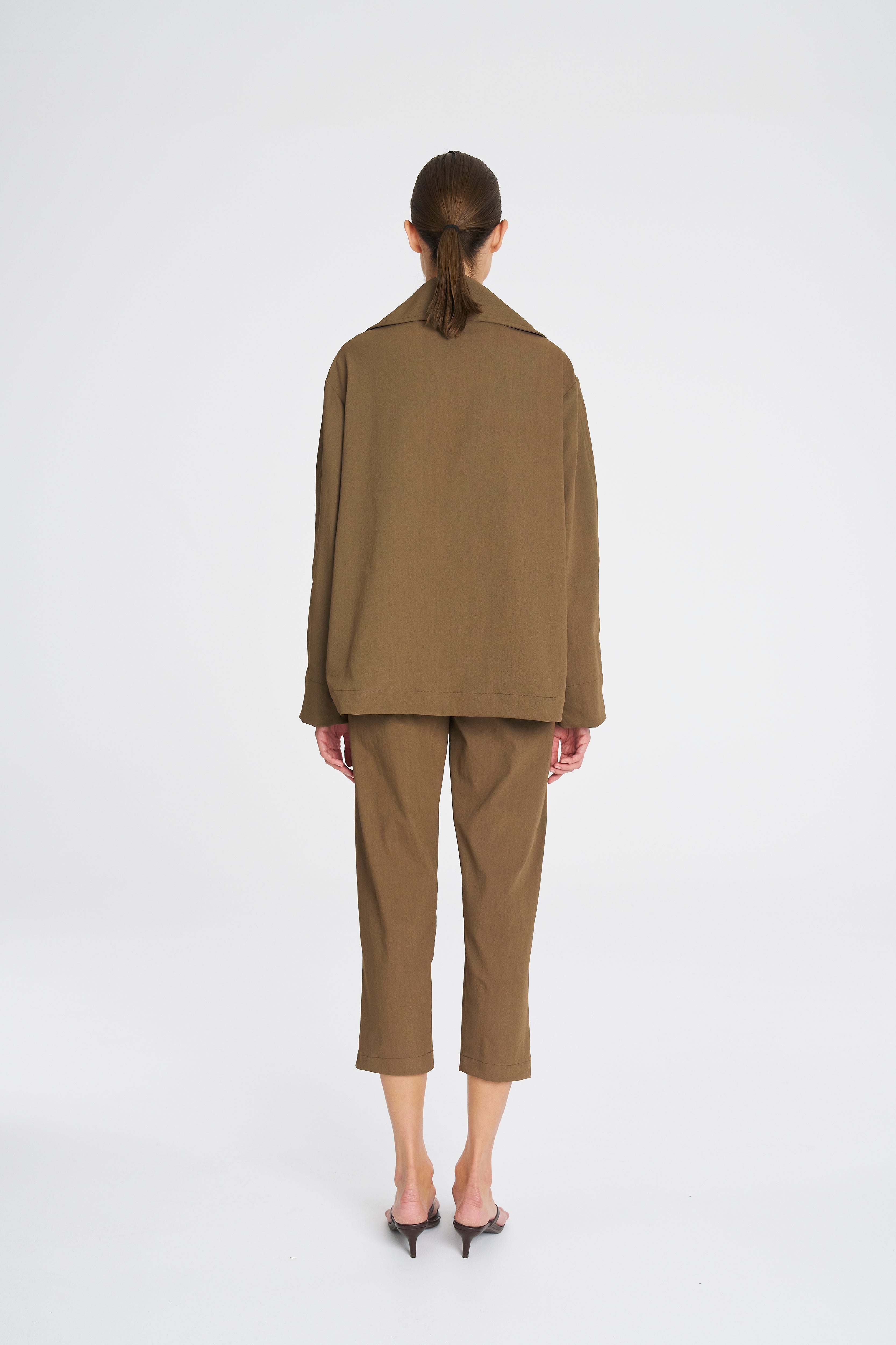 Tapered Flat Pant