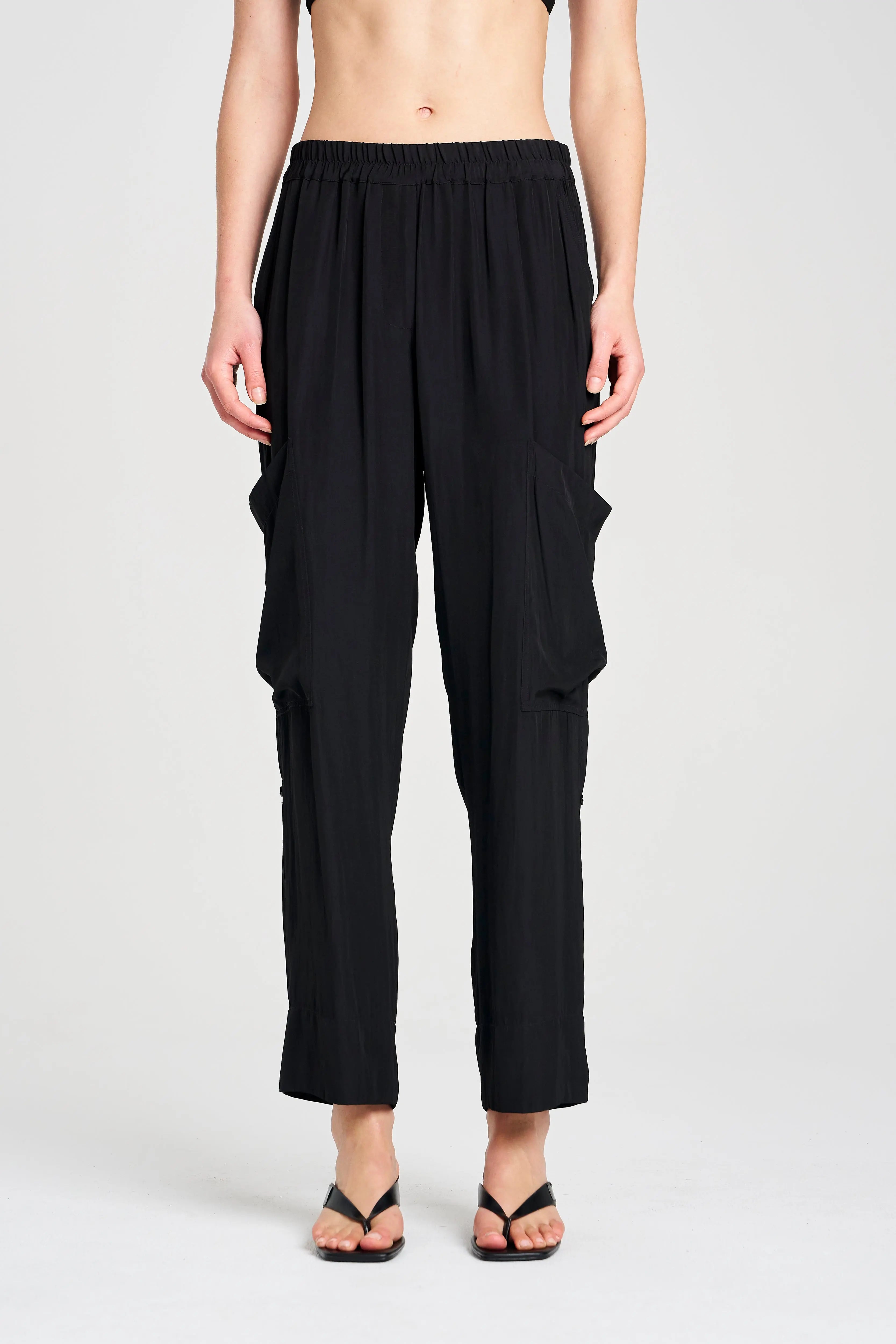 Soft Cargo Mela Purdie