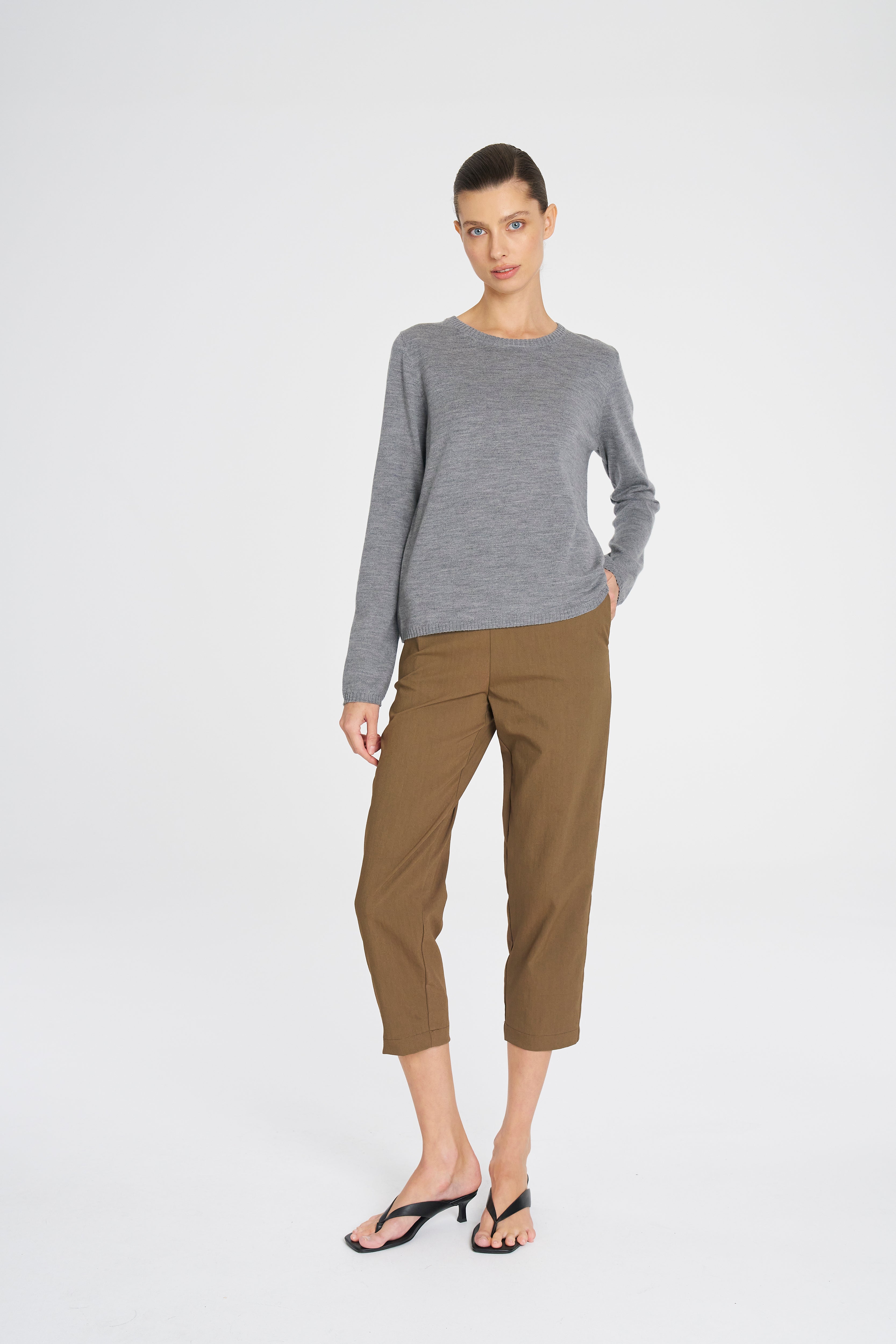 Tapered Flat Pant