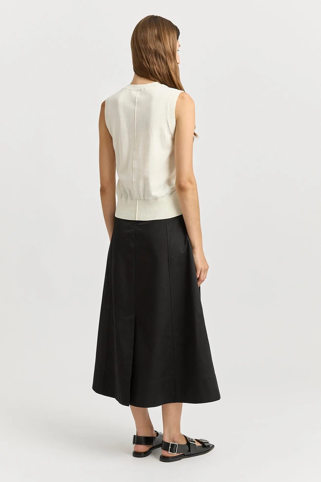 Fine Button Tank Toorallie