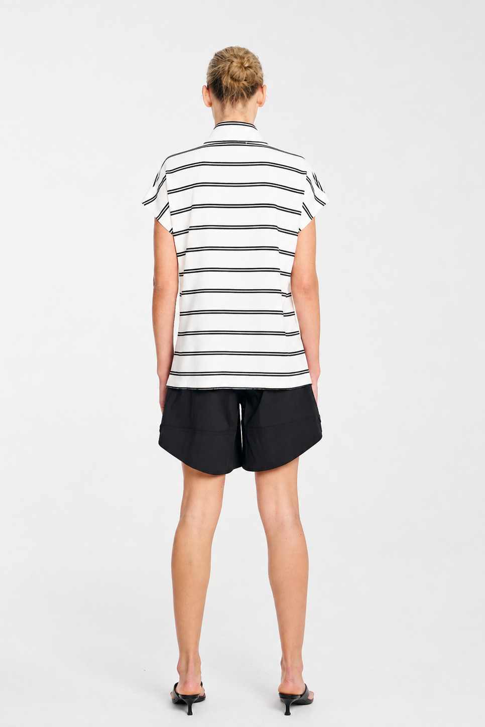 Henley Tank