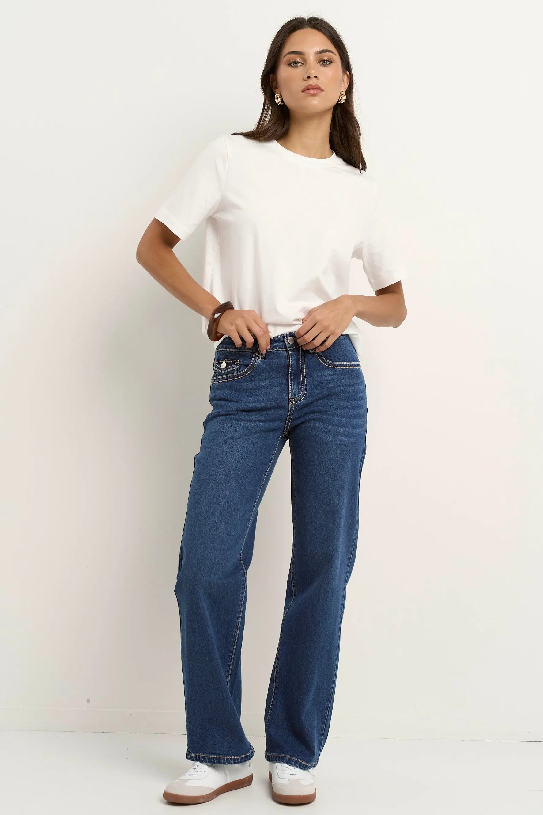 Hudson Mid Rise Straight Leg Jean Ivy + Jack