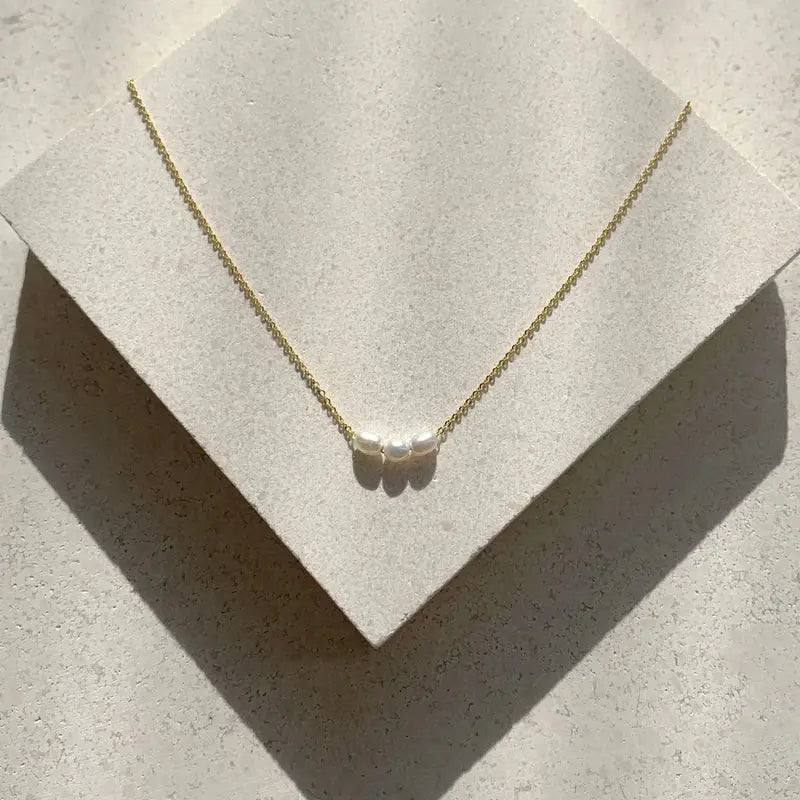 Mini Pearl Necklace Saint Valentine