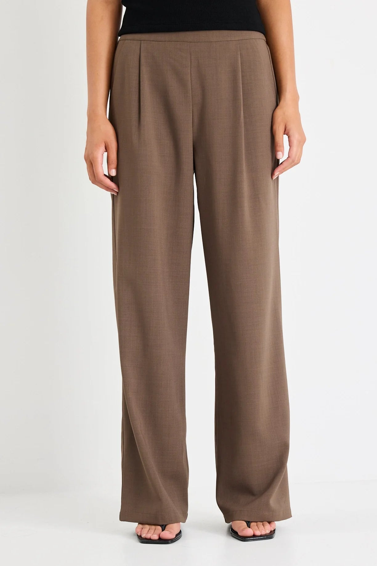 Instinctive Twill Wideleg Elastic Back Pants