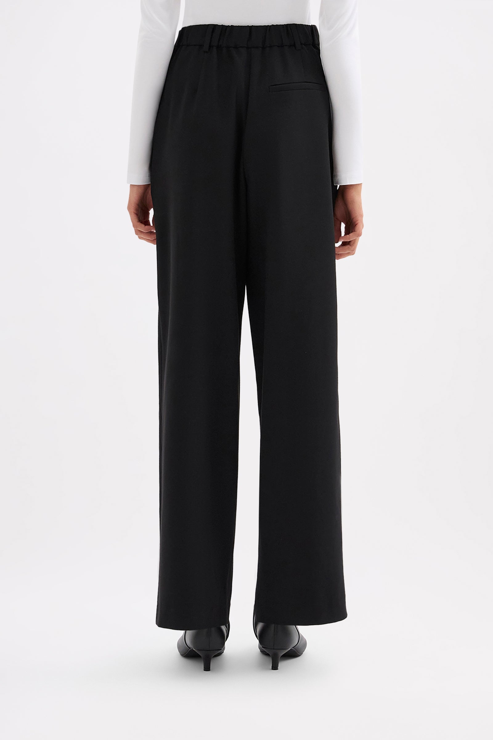 Elena Pant