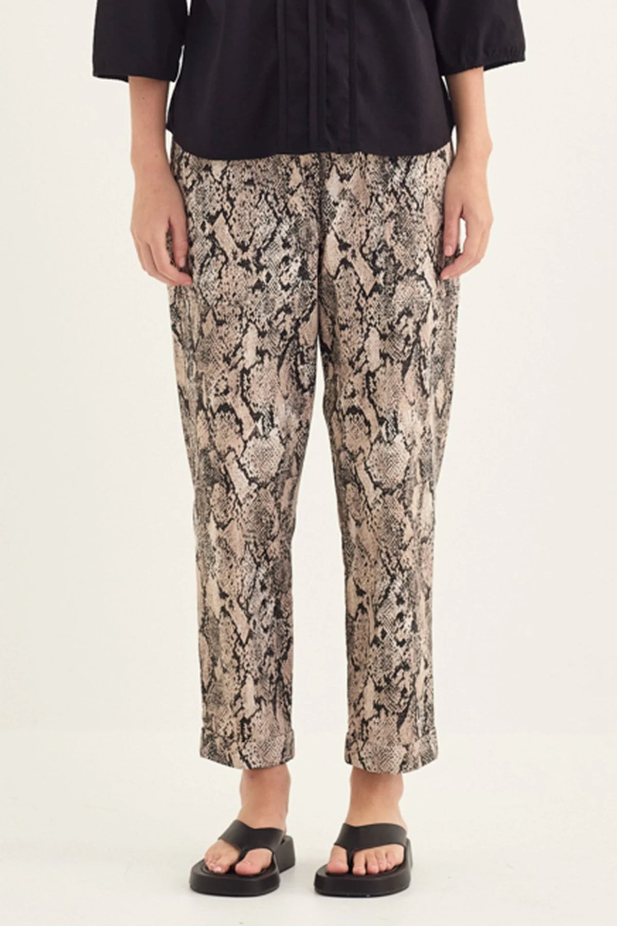 Acrobat Serpent Jean