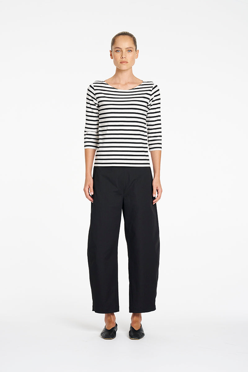 Relaxed Boat Neck