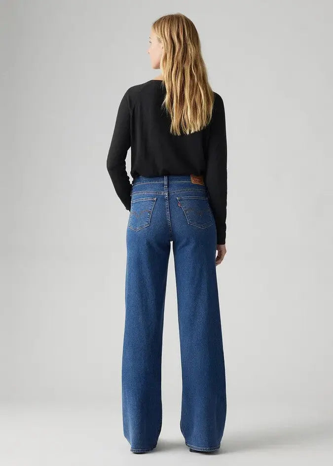 318 Shaping Wide Leg Jeans Levis