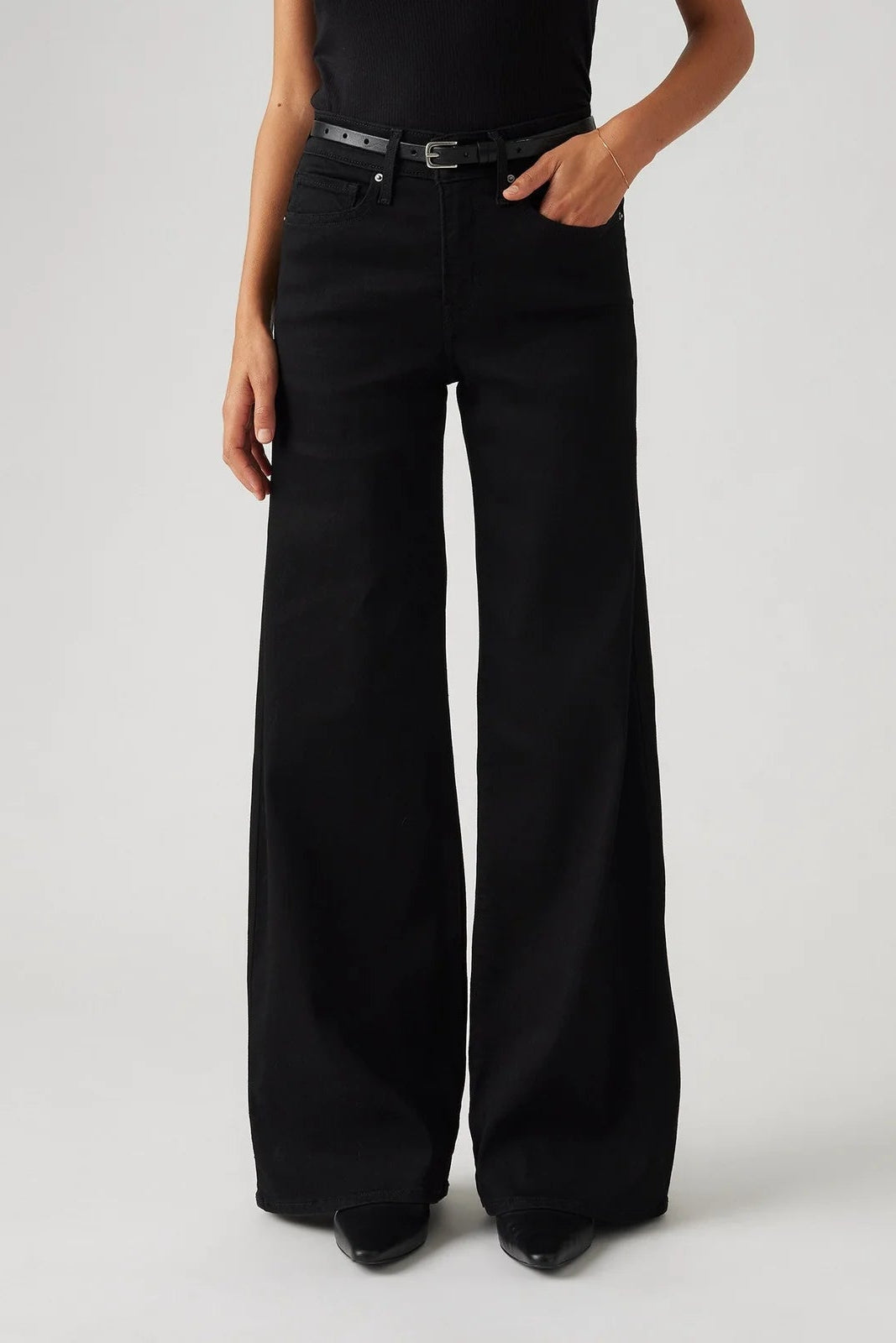 318 Shaping Wide Leg Jeans