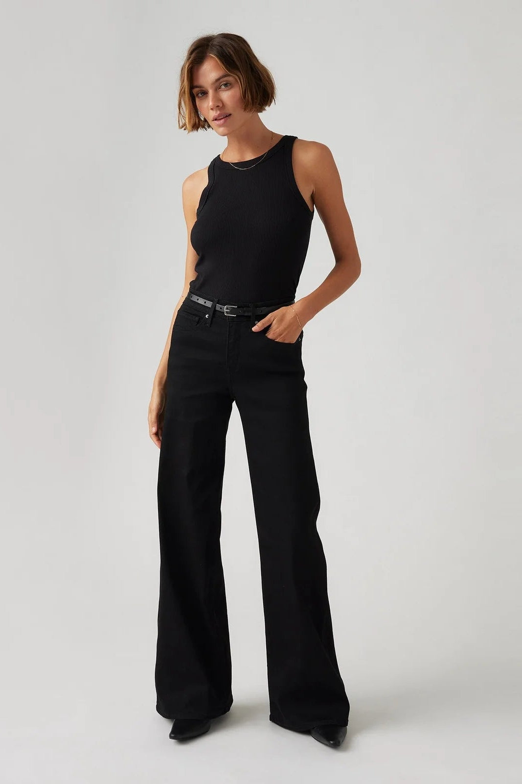 318 Shaping Wide Leg Jeans