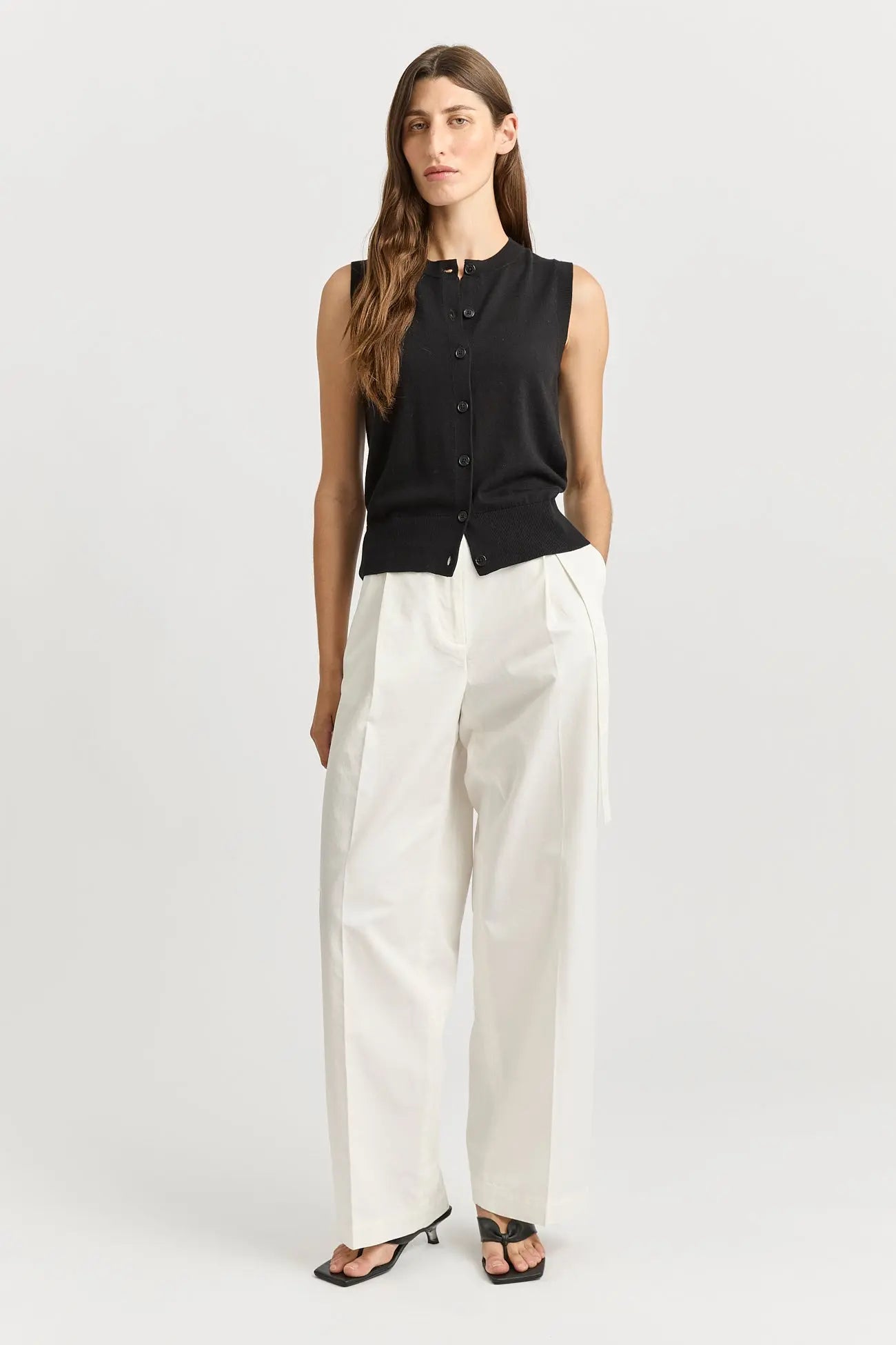 Fine Button Tank Toorallie