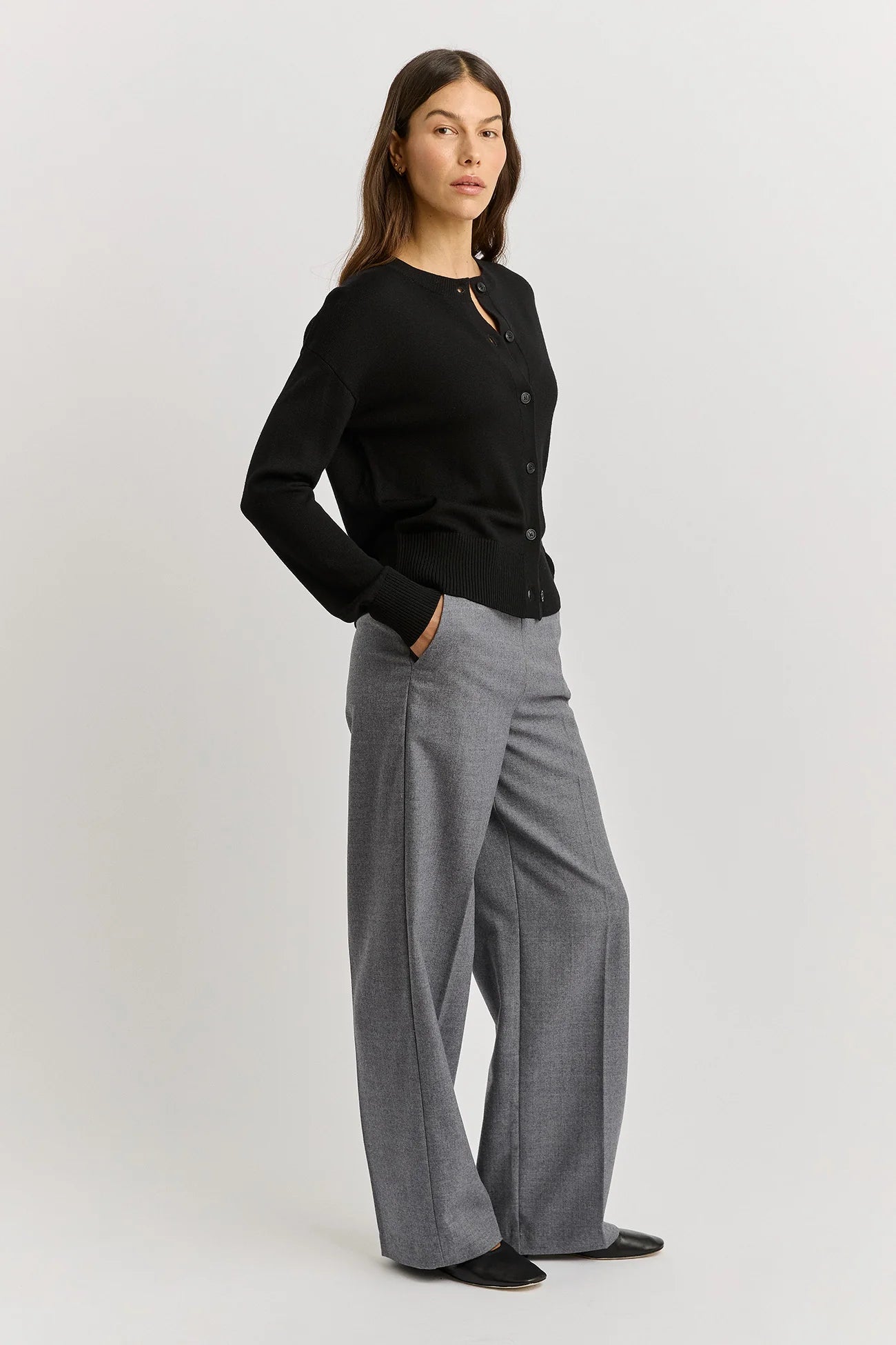 FINE KNIT CARDIGAN