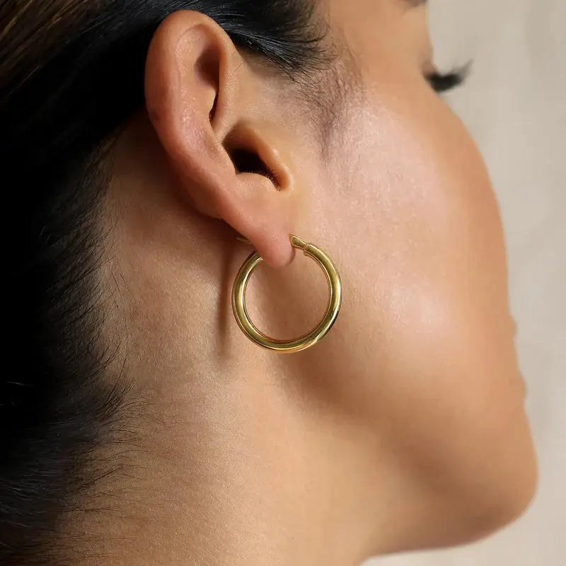 Classic Hoops Medium Saint Valentine