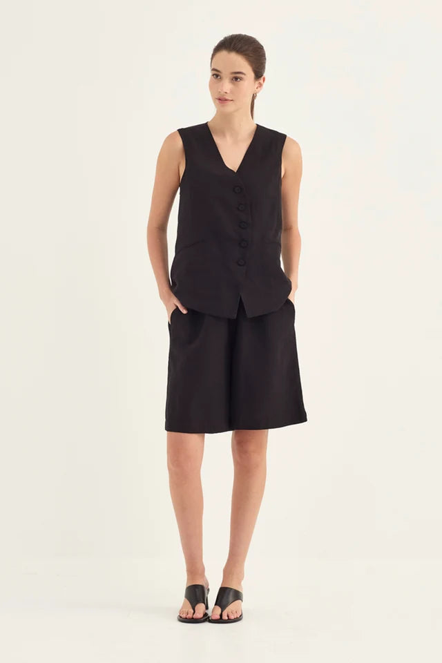 Darling Short