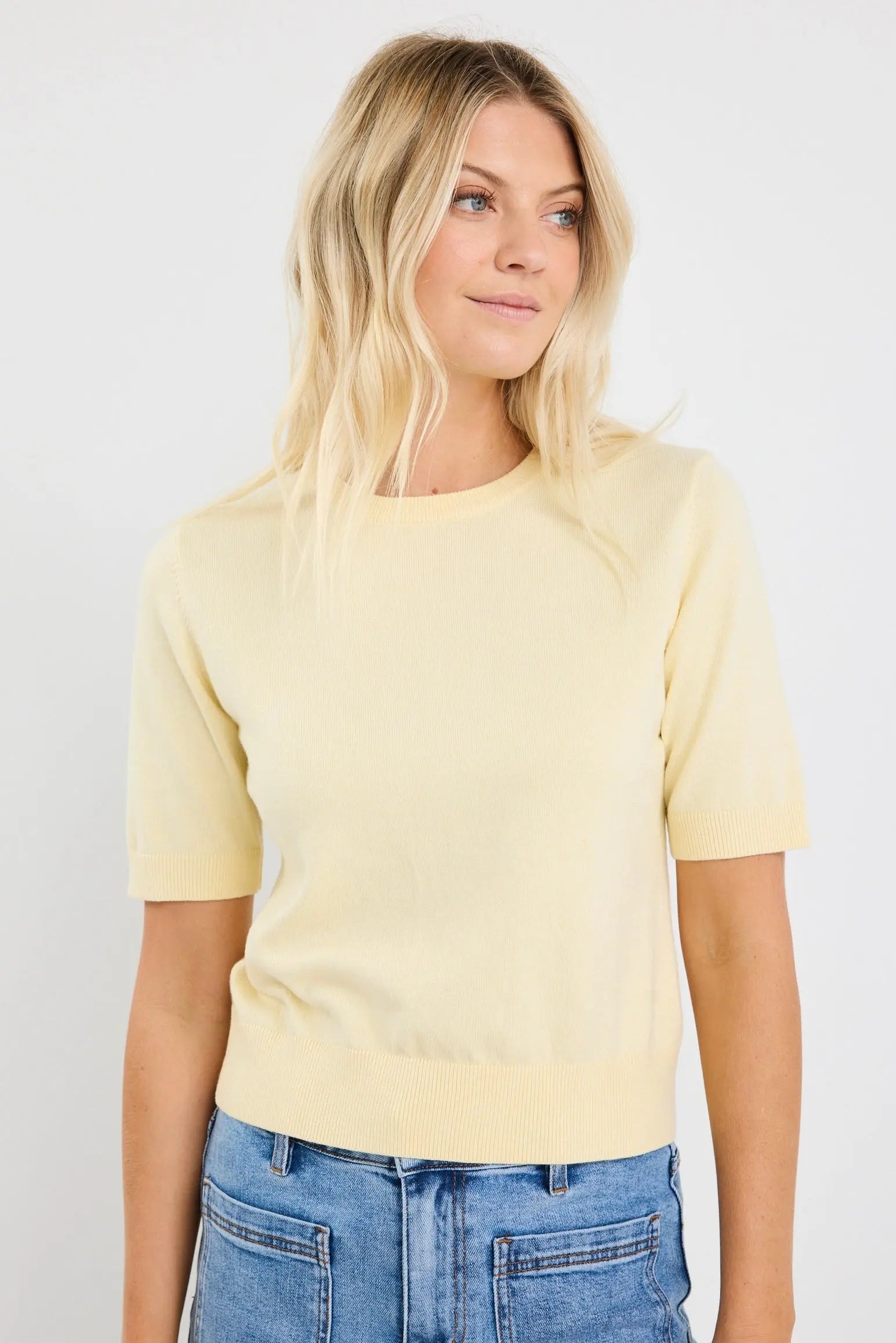 Edition Crewneck Knit Tee Stories Be Told