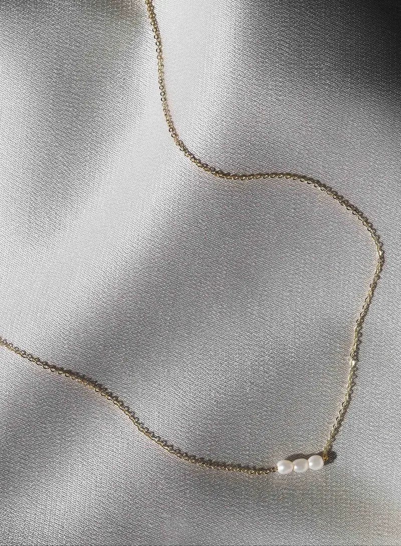 Mini Pearl Necklace Saint Valentine