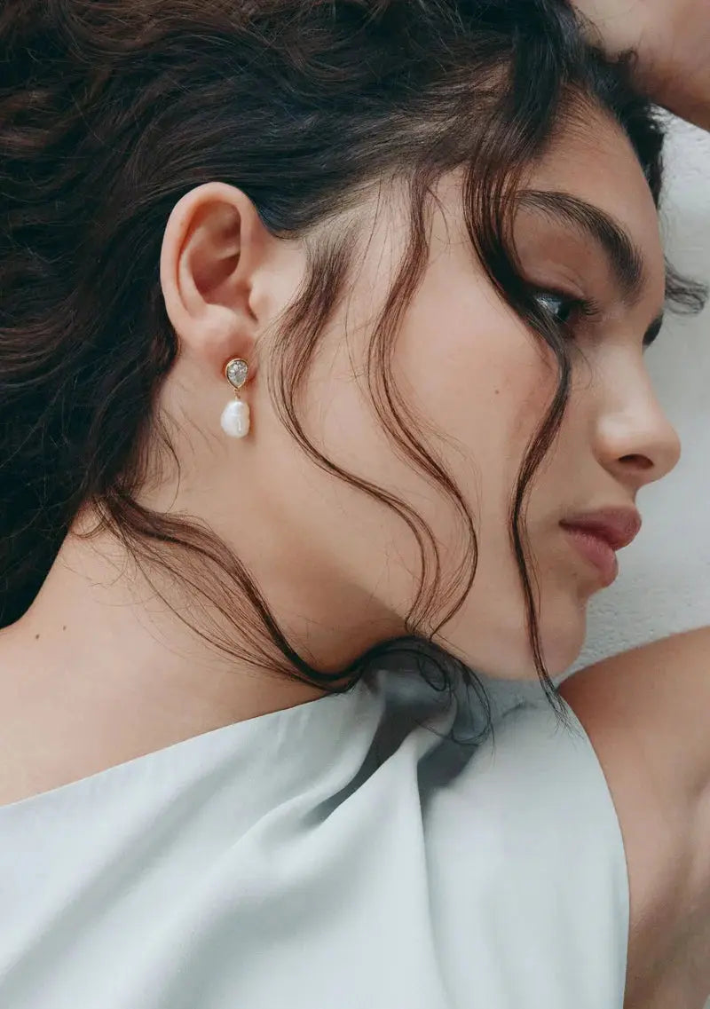 Eros Pear & Pearl Earings Saint Valentine