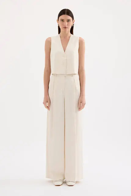 Alfie Vest Nude Lucy