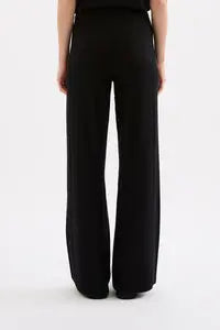 Jett Knit Pant Nude Lucy