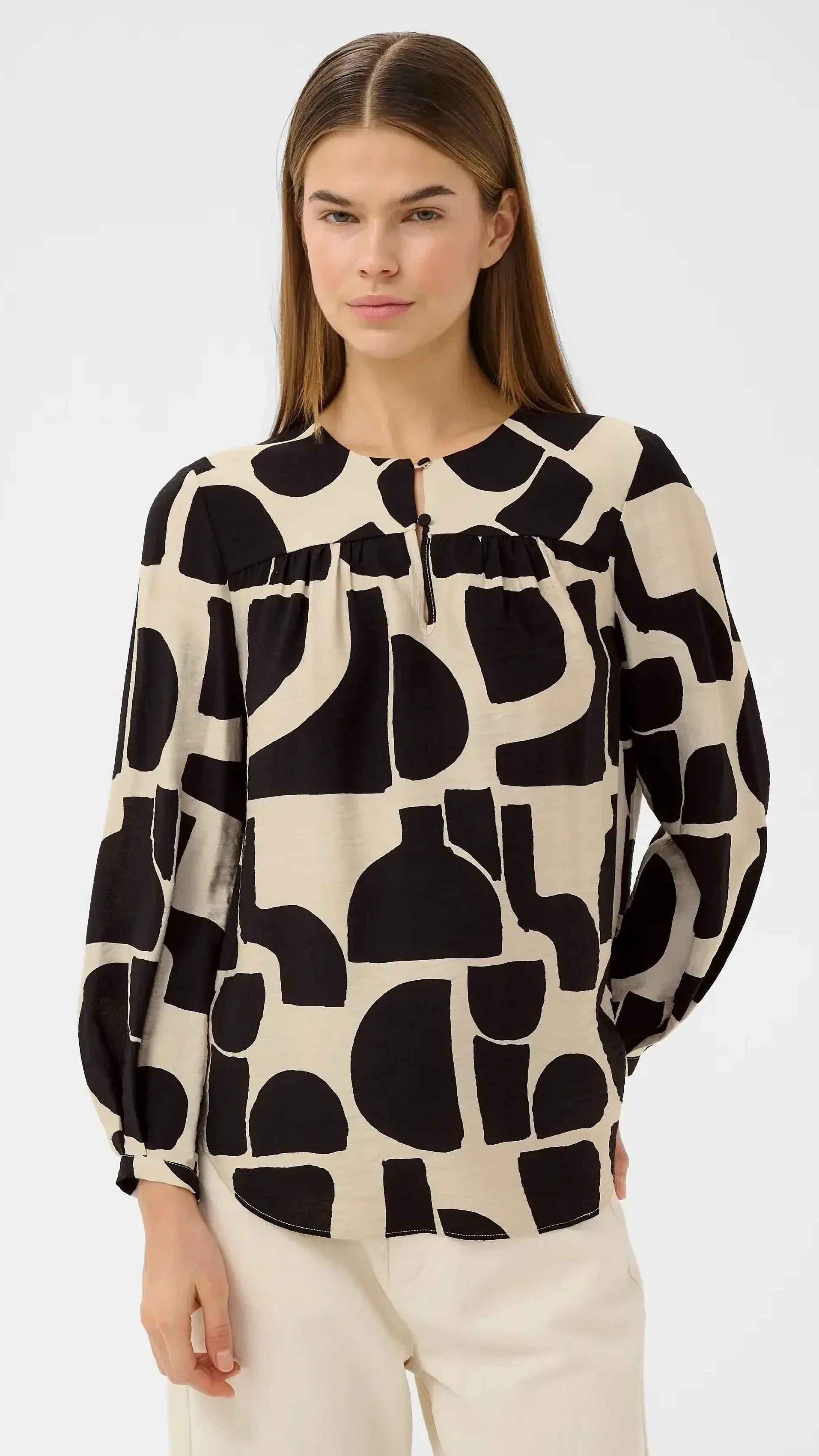 Lynniw Blouse