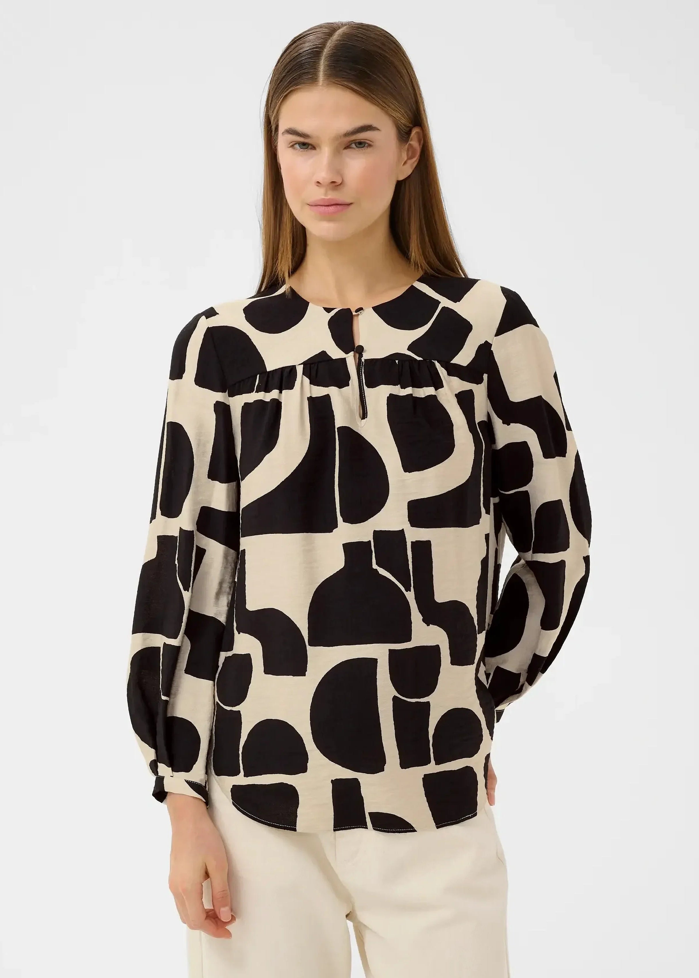 Lynniw Blouse