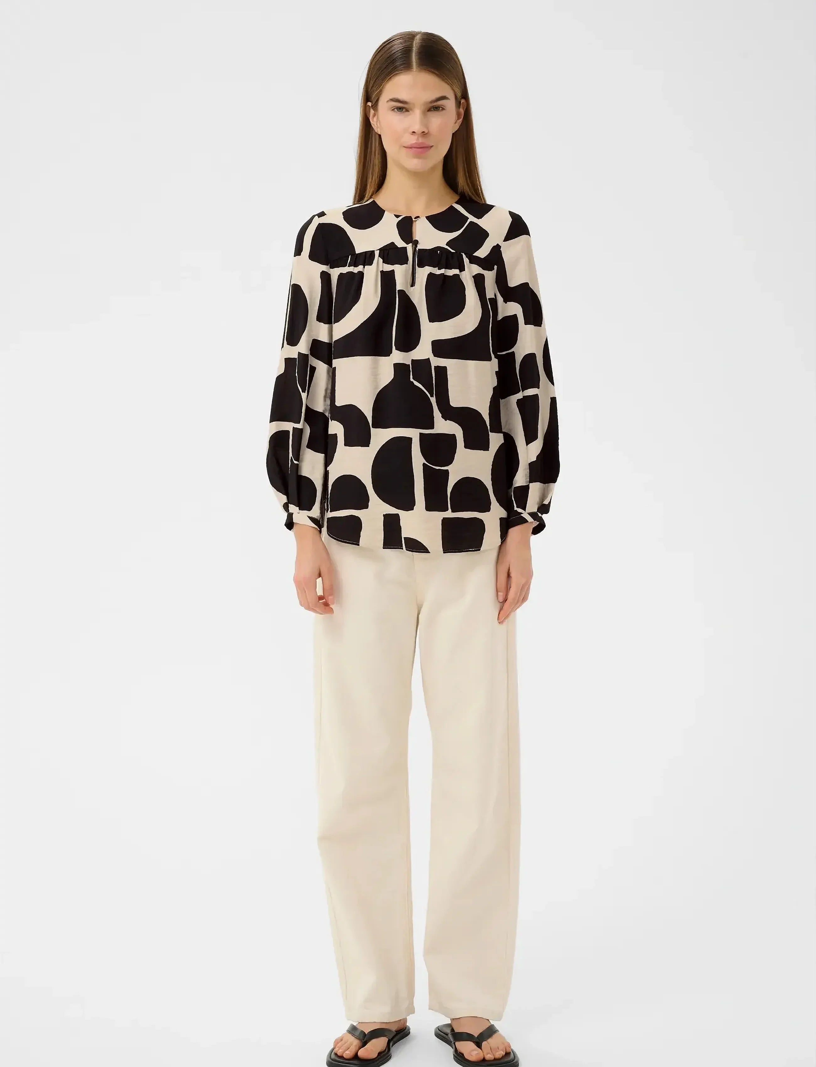 Lynniw Blouse