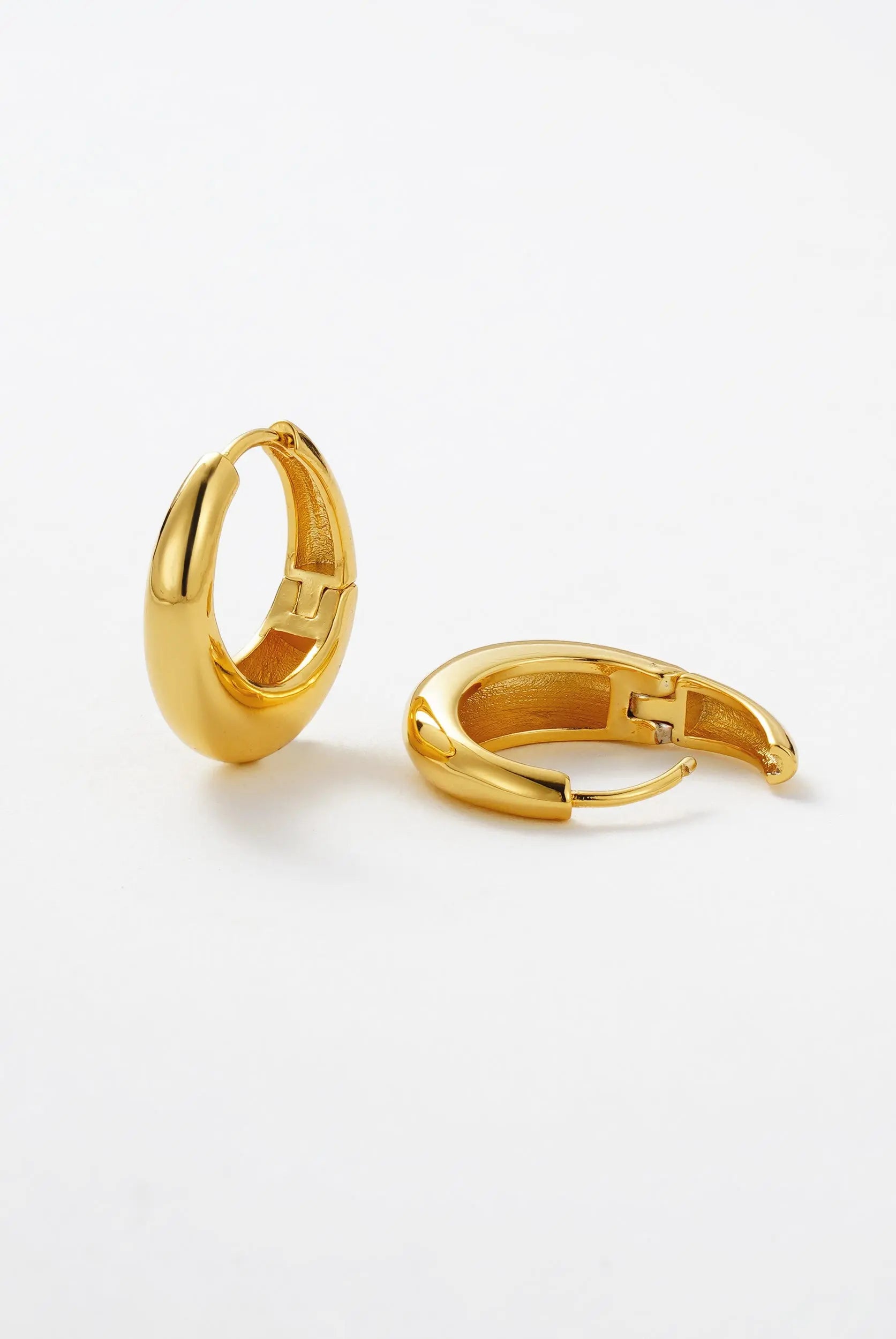 Cleo Hoop Zafino